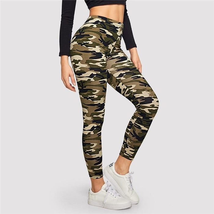 Della Camo Leggings