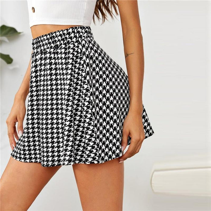 Madisyn Houndstooth Mini Skirt