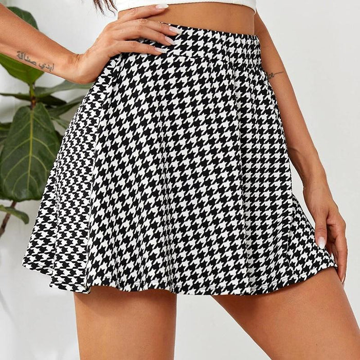 Madisyn Houndstooth Mini Skirt